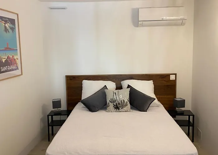 Rdc-120m Agay-2ch * Saint-Raphaël